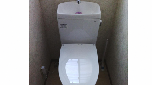 熊本県熊本市　トイレ・浴室ドア取替工事