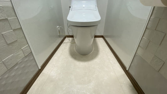 トイレの床トラブル徹底解説｜きしみ・寒さ・水漏れの原因と対処法